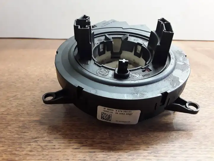 BMW 5 E60 E61 (2004 - 2010) 697639401 Контактное кольцо SRS — фото 3