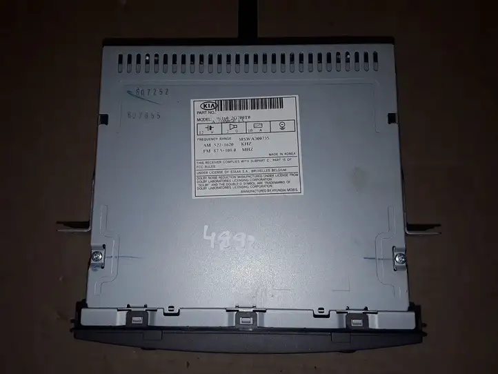 Kia Magentis (2008 - 2010) 961602G700T0 Магнитола / мультимедийная система — фото 2