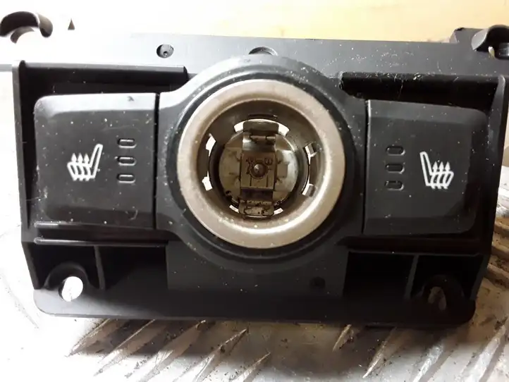 Opel Antara (2006 - 2011) 96672976070719 Включатель обогрева — фото 1
