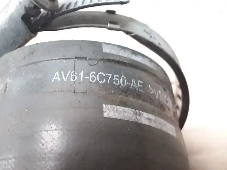 Ford Focus (2011 - 2015) AV616C750AE Трубка подачи воздуха — фото 2