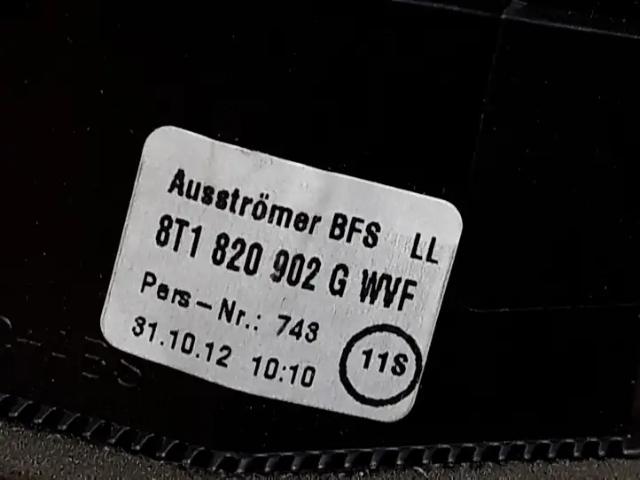 Audi A4 S4 B8 8K (2011 - 2015) 8T1820902G Боковой воздушный дефлектор — фото 3