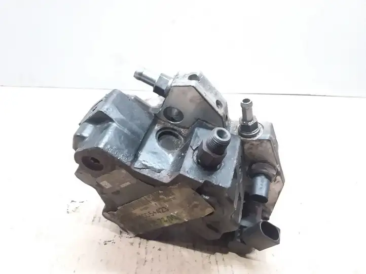 Mercedes-Benz E W211 (2002 - 2009) A6420700501 Топливный насос — фото 1