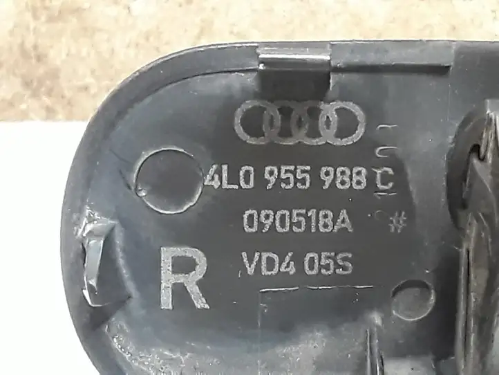 Audi Q7 4L (2005 - 2009) 4L0955988C Форсунка омывателя лобового стекла — фото 3