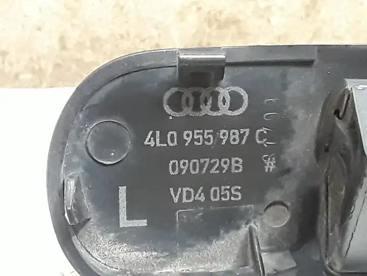 Audi Q7 4L (2005 - 2009) 4L0955987C Форсунка омывателя лобового стекла — фото 3