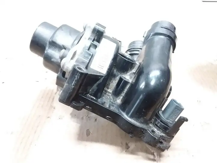 Audi A3/S3 8P (2008 - 2013) 06H121010A насос охлаждения — фото 3