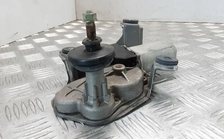 Toyota Avensis T250 (2006 - 2009) 8513005090 Двигатель стеклоочистителя заднего стекла — фото 3