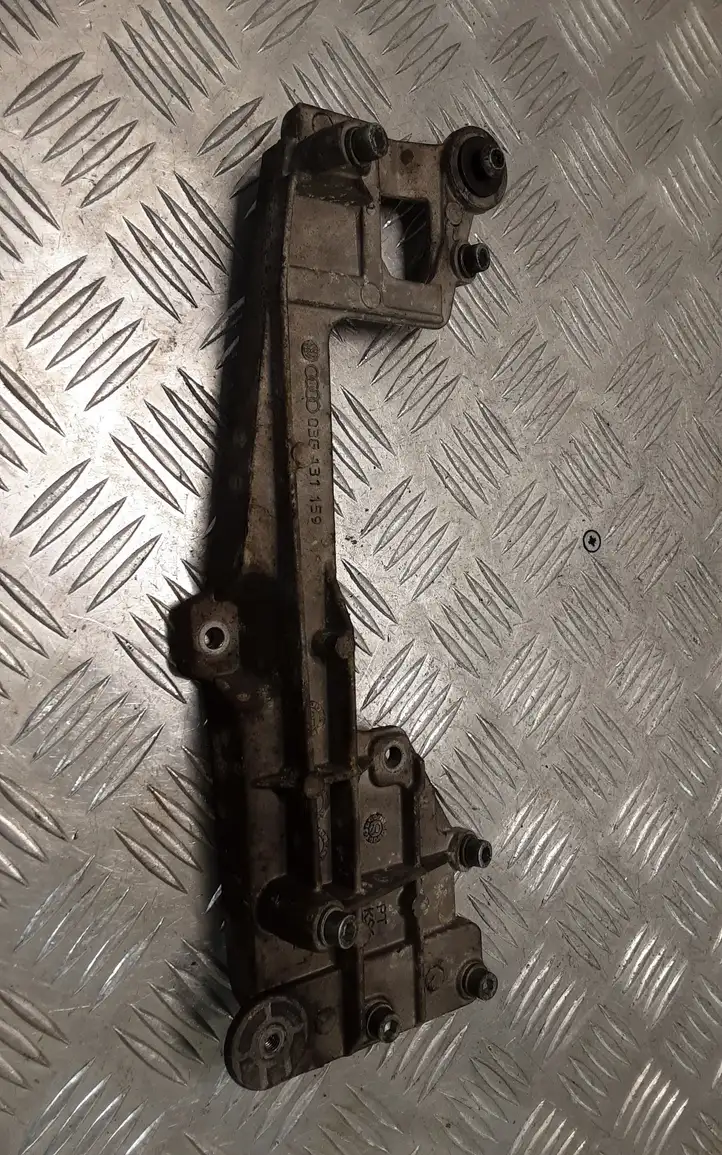 Seat Leon (1P) (2005 - 2012) 03G131159 Кронштейн охладителя EGR — фото 1