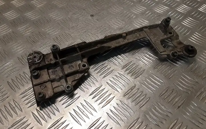 Seat Leon (1P) (2005 - 2012) 03G131159 Кронштейн охладителя EGR — фото 2