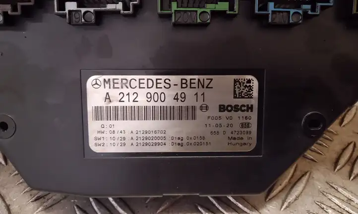 Mercedes-Benz E W212 (2009 - 2016) A2129004911 Блок предохранителей — фото 8