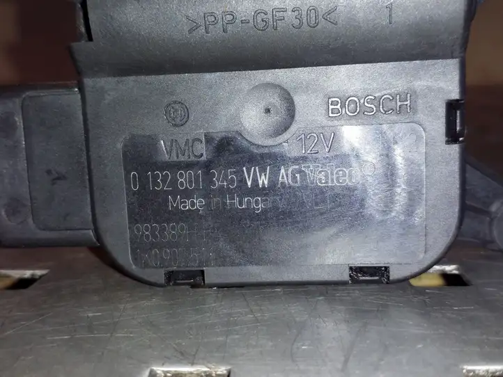 Volkswagen Sharan (2010 - 2015) 1K0907511 Двигатель задвижки потока воздуха — фото 4