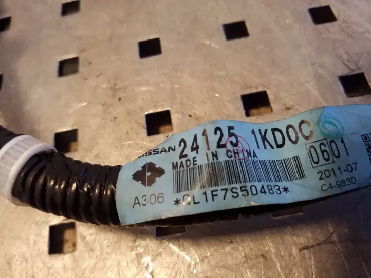 Nissan Juke I F15 (2010 - 2018) 241251KD0C Проводка передней двери — фото 2