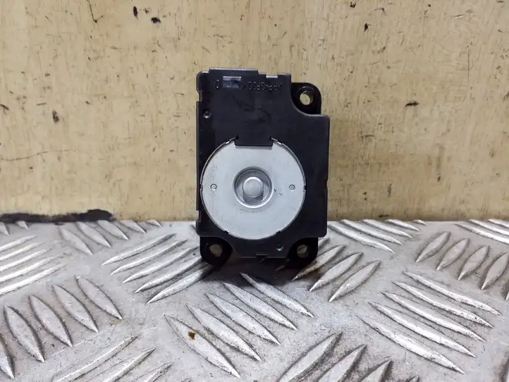 Nissan Juke I F15 (2010 - 2018) T1007781T Двигатель задвижки потока воздуха — фото 1