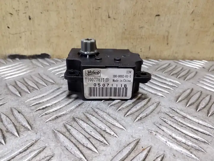 Nissan Juke I F15 (2010 - 2018) T1007781T Двигатель задвижки потока воздуха — фото 4