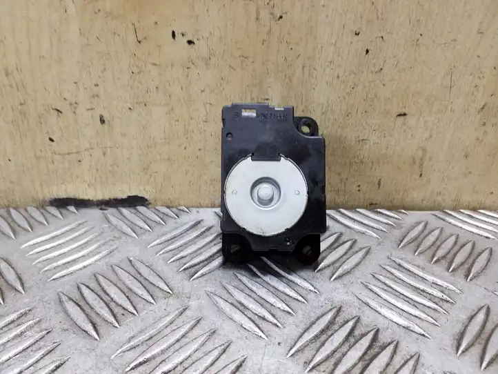 Nissan Juke I F15 (2010 - 2018) T1007781T Двигатель задвижки потока воздуха — фото 1