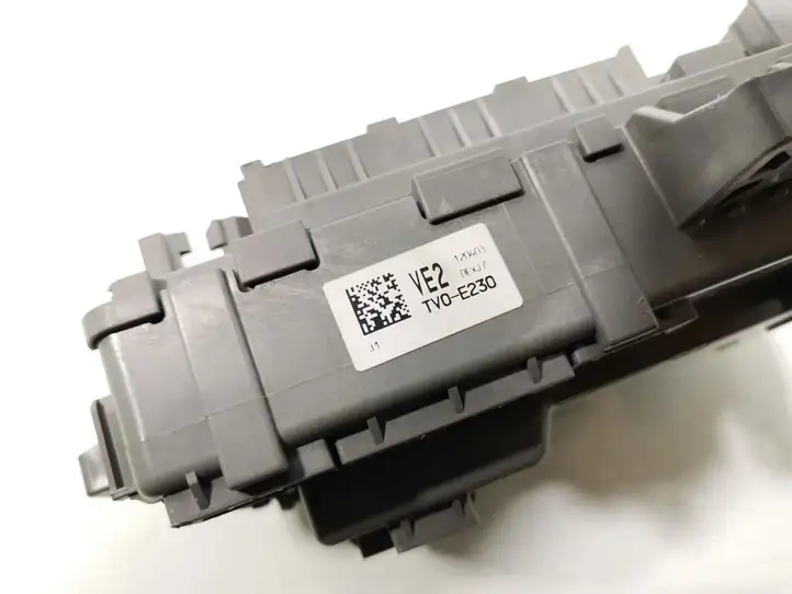 Honda Civic IX (2011 - 2017) TV0-E230 Блок предохранителей (комплект) — фото 7