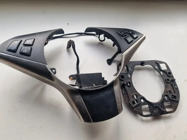 BMW 5 E60 E61 (2004 - 2010) 316100100 Кнопки на рулевом колесе — фото 11