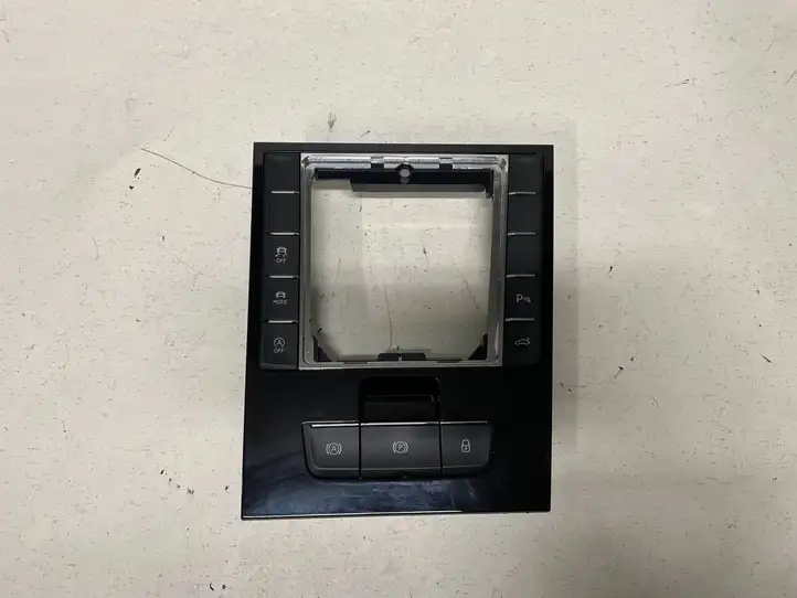 Skoda Superb B8 (3V) (2015 - 2023) 3V1863212 Рамка рычага КПП — фото 9