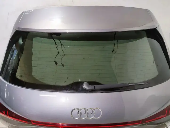 Audi Q4 e-tron (2021 - ) Крышка багажника — фото 3