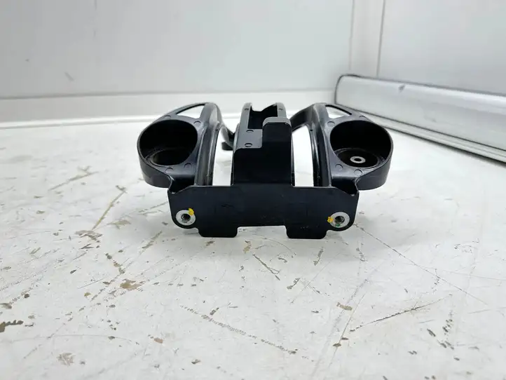 Tesla Model X (2021 - ) 162140600C Кронштейн компрессора кондиционера воздуха — фото 12