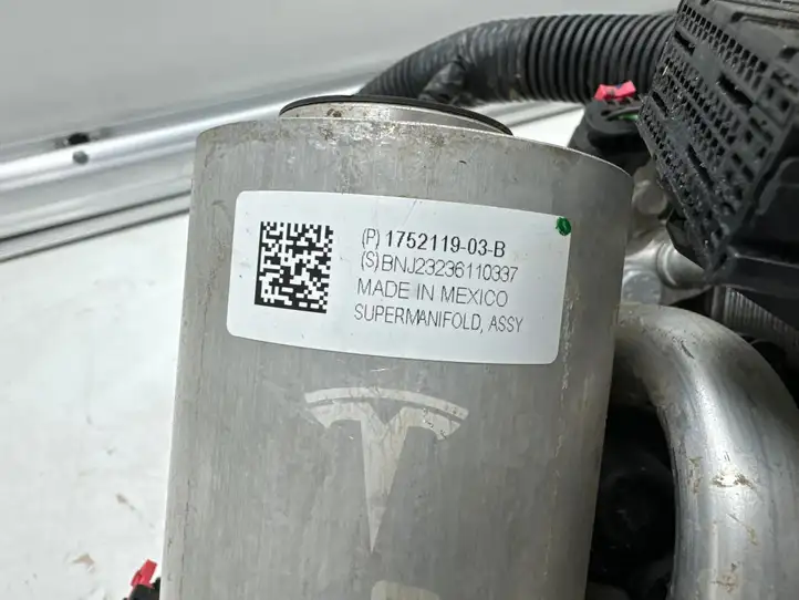 Tesla Model X (2021 - ) 179011600A Комплект системы кондиционера воздуха — фото 9