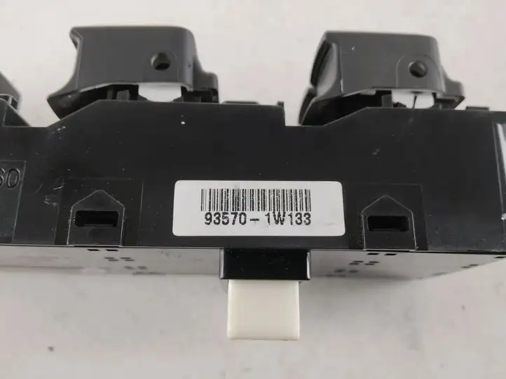 Kia Rio (2011 - 2015) 935701W133 Кнопка стеклоподъемников — фото 2