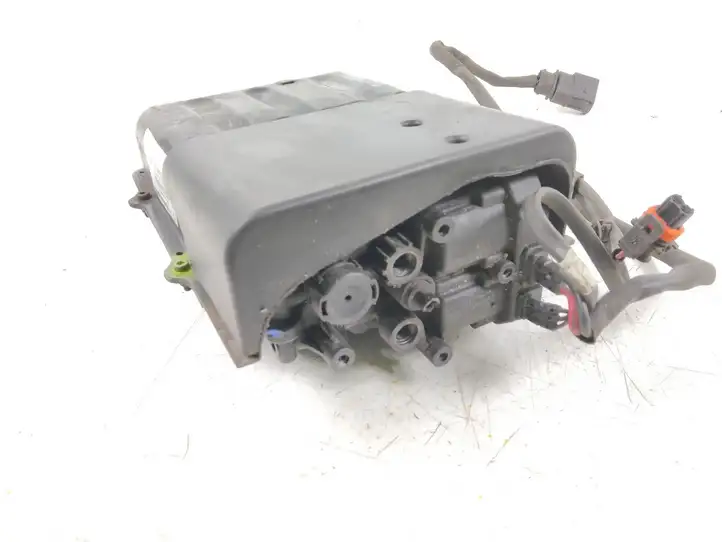 Porsche Panamera (970) (2009 - 2013) 97035815112 Компрессор пневмоподвески — фото 3