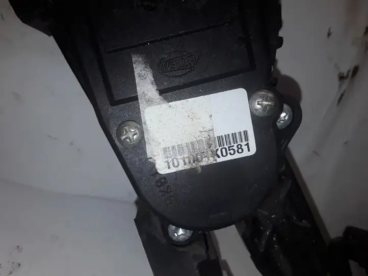 Hyundai i30 (2007 - 2012) 101001K0581 Педаль акселератора — фото 4