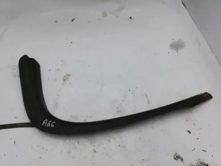 BMW 3 E90 E91 (2005 - 2012) 7117243 Облицовка заднего бокового стекла — фото 1