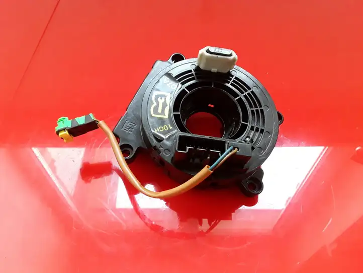 Opel Antara (2011 - 2017) 20982765 Контактное кольцо SRS — фото 1