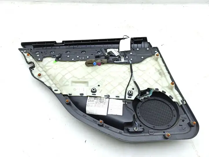 Mercedes-Benz C W204 (2007 - 2014) A2045402710 Обшивка задней двери — фото 4