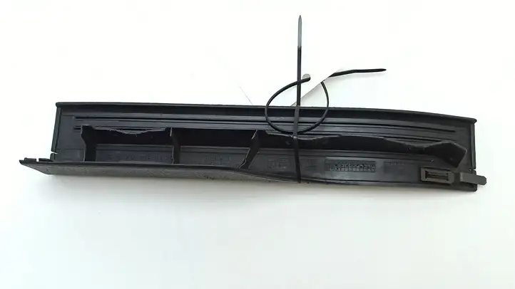 Mercedes-Benz C W204 (2007 - 2014) A2046860336 Внутренняя отделка заднего порога — фото 4
