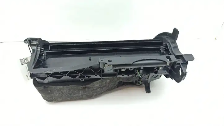 Mercedes-Benz C W204 (2007 - 2014) A2046800091 Рамка бардачка — фото 5