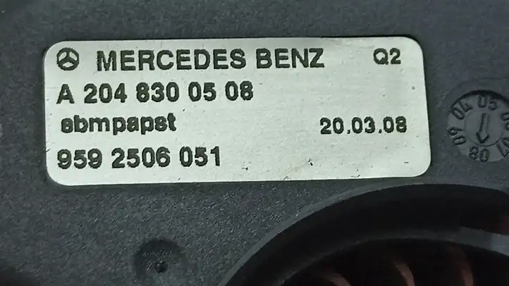 Mercedes-Benz C W204 (2007 - 2014) A2048300508 Вентилятор охлаждения ЭБУ — фото 10