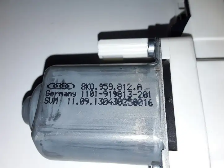 (2014 - 2018) 8K0959812A Стеклоподъемник задней двери — фото 2