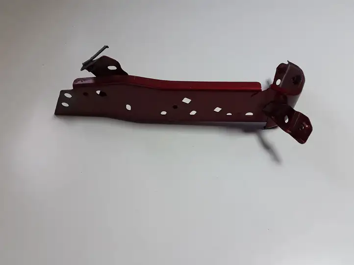 (2012 - 2015) KD5352240 Крепление крыла — фото 1