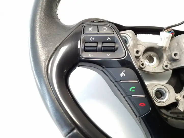 Kia Ceed (2012 - 2015) Руль — фото 2