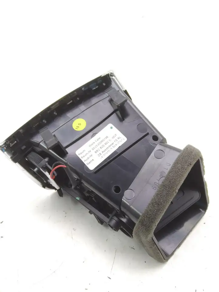 Audi Q5 SQ5 (2008 - 2012) 8R2820902 Боковой воздушный дефлектор — фото 2