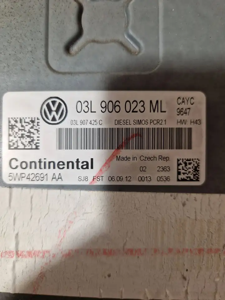 Volkswagen Jetta VI (2011 - 2018) 03L906023ML Блок управления двигателем (ЭБУ) — фото 4