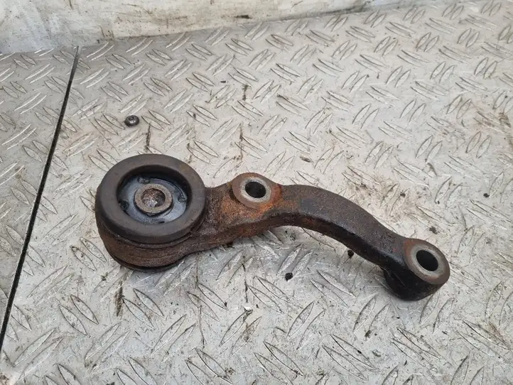 Toyota Land Cruiser (J100) (1998 - 2007) 5239160010 Опора переднего дифференциала — фото 1