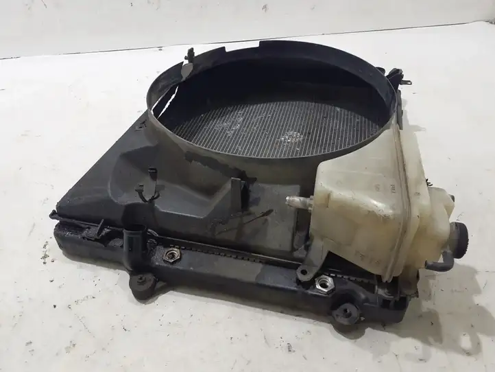 Toyota Land Cruiser (J120) (2002 - 2009) 1640030141 Радиатор охлаждающей жидкости двигателя — фото 2