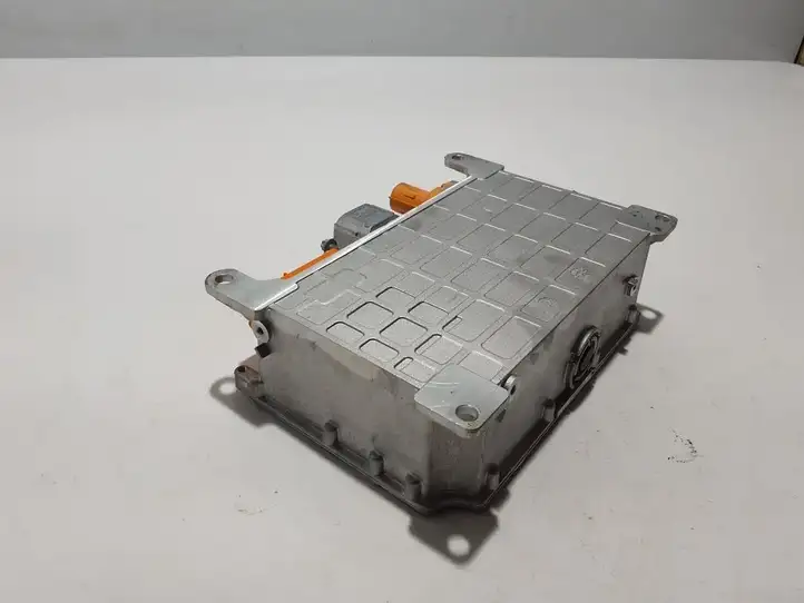 Mercedes-Benz EQC (2018 - ) A0009009026 Модуль беспроводной зарядки — фото 2