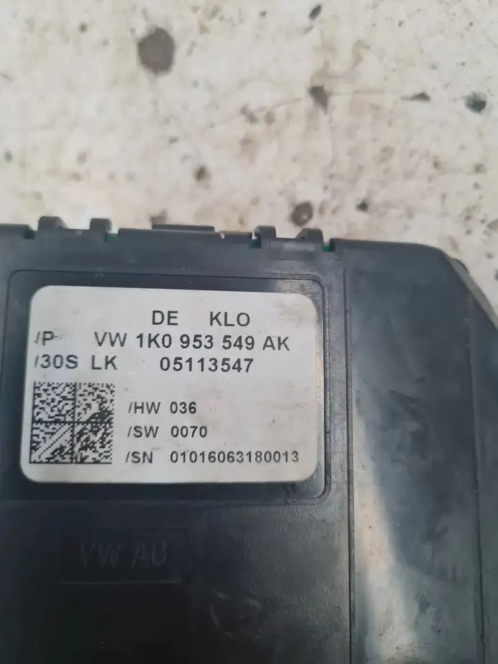 Volkswagen Touran I (2003 - 2010) 1K0953549AK Датчик угла поворота руля — фото 2