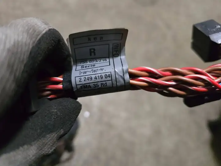 BMW 5 E39 (1996 - 2003) 224941904 Проводка топливных форсунок — фото 3