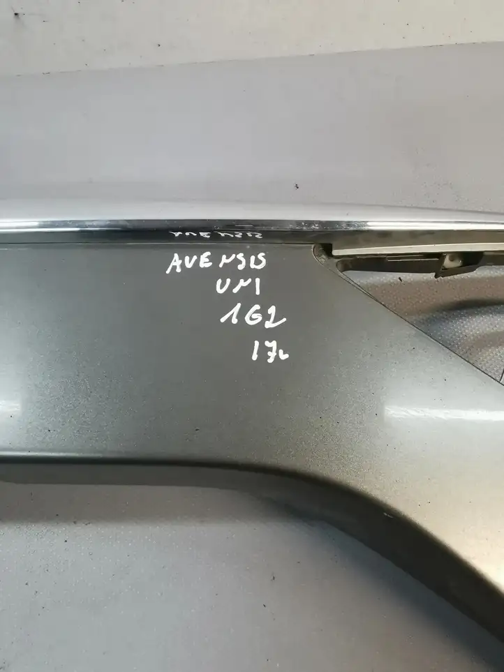 Toyota Avensis T270 (2015 - 2018) 7681195140 Подсветка номера — фото 12