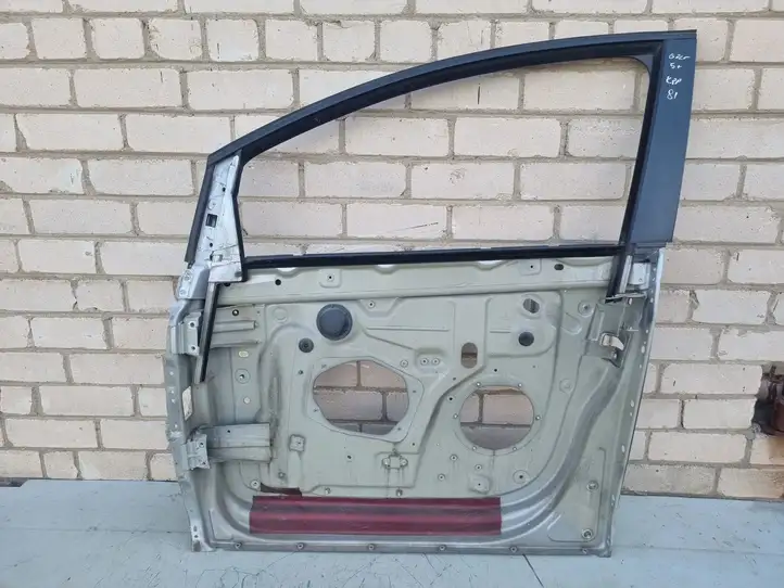 Volkswagen Golf Plus (2004 - 2008) Дверь — фото 1