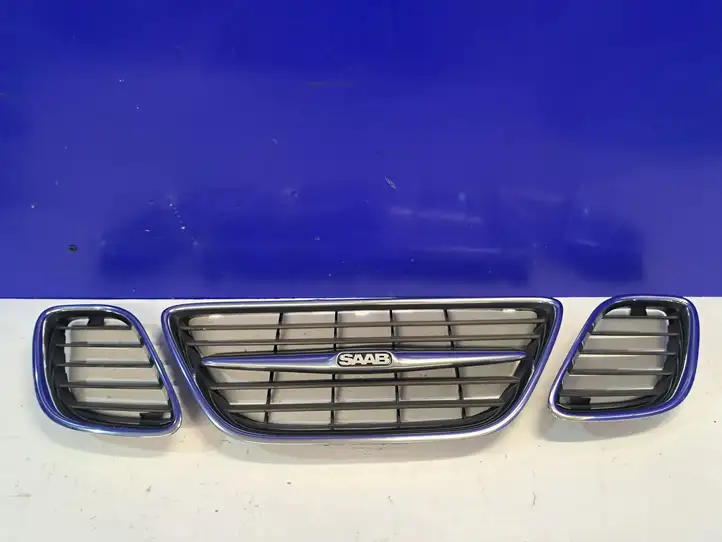 Saab 9-5 (1998 - 2005) 5142823 Нижняя решетка переднего бампера — фото 1