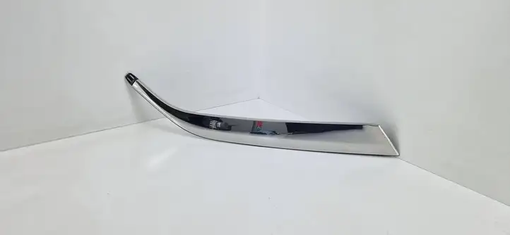 Peugeot 5008 II (2020 - ) 9827008877 Облицовка заднего бокового стекла — фото 1