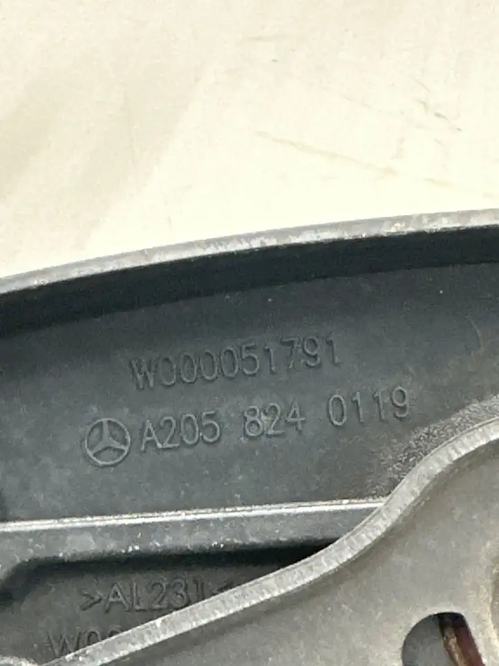 Mercedes-Benz C W205 (2014 - 2021) A2058240119 Комплект очистителей — фото 5