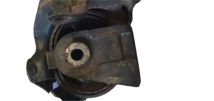 Toyota Corolla Verso E121 (2001 - 2004) Опора двигателя — фото 4