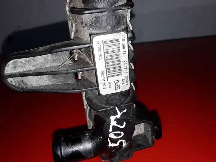 Audi A8 S8 D4 4H (2010 - 2014) 8K0121212B Радиатор охлаждающей жидкости двигателя — фото 3